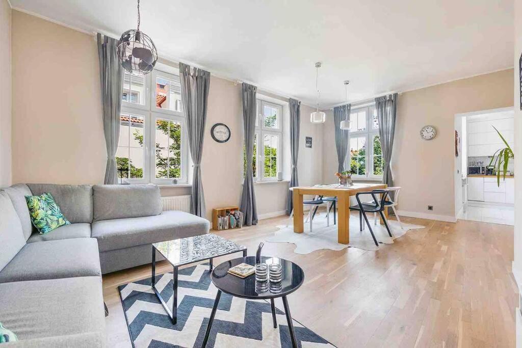 Urokliwy Apartament Gdansk Lägenhet Exteriör bild